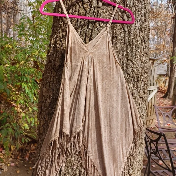 Mimi fringe top. - Picture 2 of 4